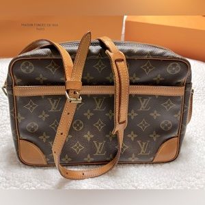 Authentic Louis Vuitton Crossbody Bag Trocadero 30 Monogram Used LV Handbag